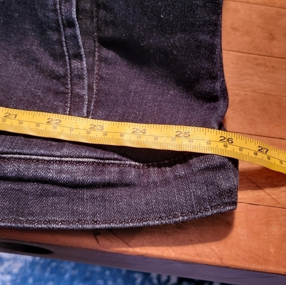 7 For All Mankind Jen7 Frayed Collar Denim Jacket - Picture 15 of 15